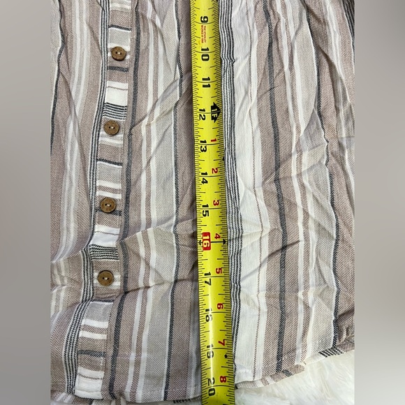 A.Byer off shoulder top - Picture 6 of 6